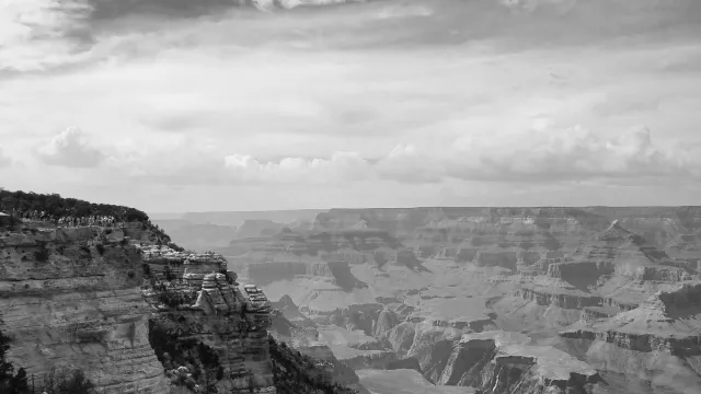 シャドー・マウンテンズの風景